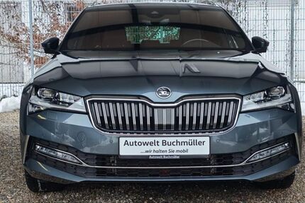 Skoda Superb 122.301 km 25.980 &euro; Nersingen 89278