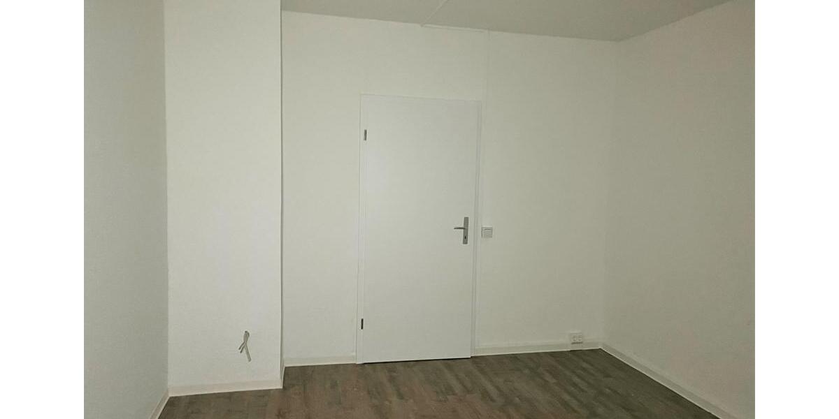 Sanierte Familienwohnung sofort bezugsfertig! 4 zimmer