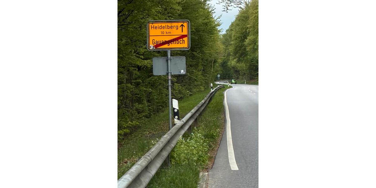 Doppelhaushälfte Heidelberg Handschuhsheim - 5 Zimmer, 210 m&sup2;, 1.850&euro; | Angebot:26380802
