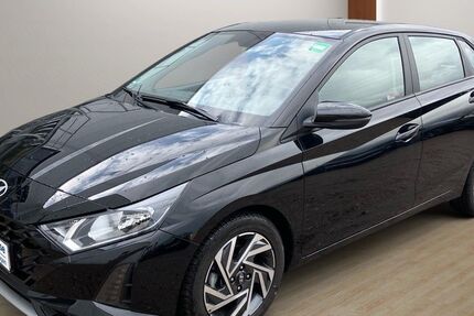 Hyundai i20 15.993 km 20.495 &euro; Landau 76829