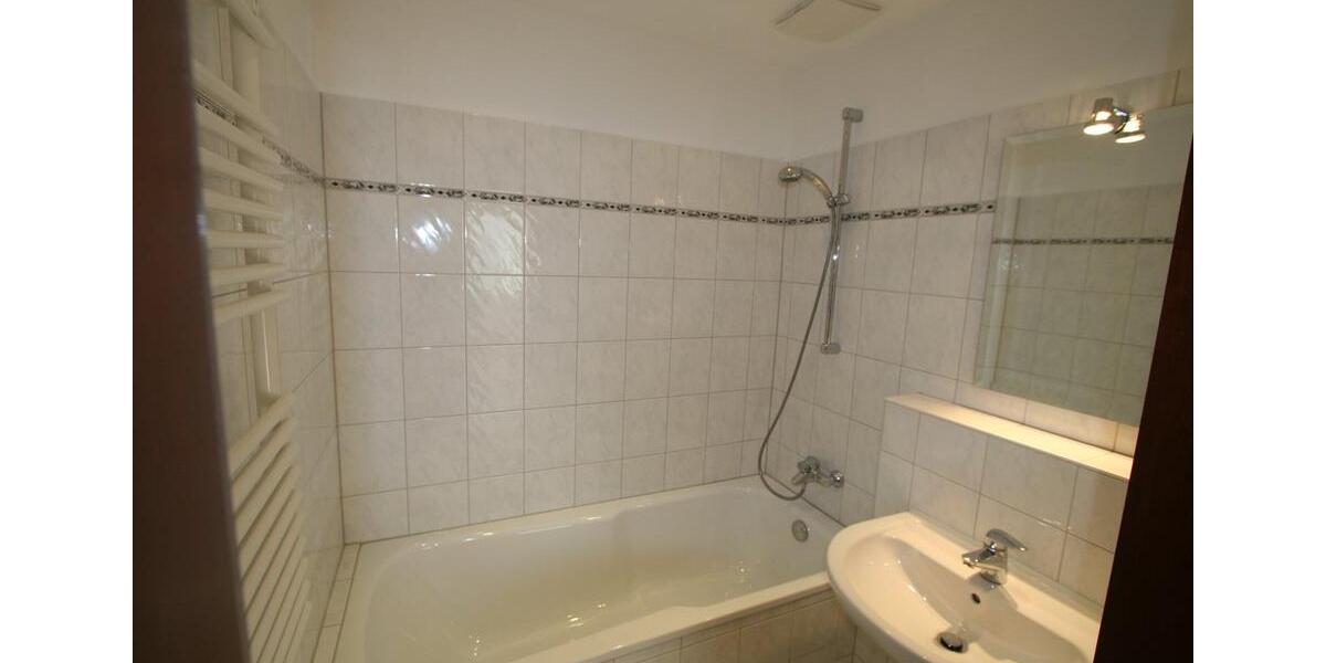 Etagenwohnung Lehrte - 4 Zimmer, 91 m&sup2;, 800&euro; | Angebot:25590082