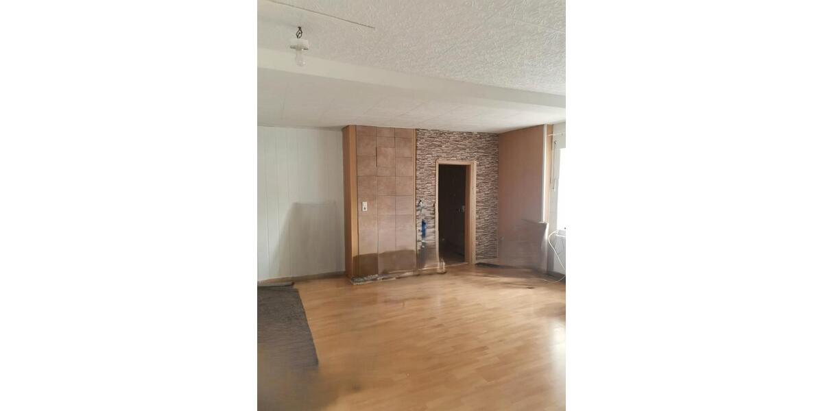 Mehrfamilienhaus, Wohnhaus Trossingen - 10.5 Zimmer, 220 m&sup2;, 339.000&euro; | Angebot:27083427