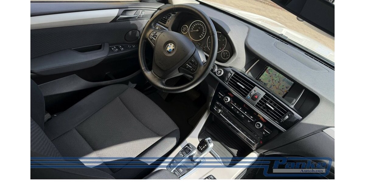 BMW X3 xDrive 30 d Advantage 8G*Pano*NAV*AHK*SHZ* 168.390 km 16.990 &euro; Berlin 13187
