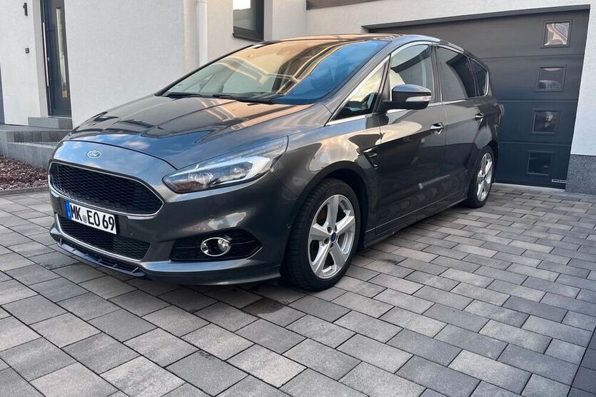 S-Max