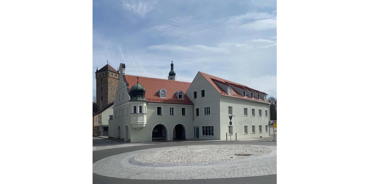 Etagenwohnung Kelheim - 3 Zimmer, 115 m&sup2;, 1.250&euro; | Angebot:25238357