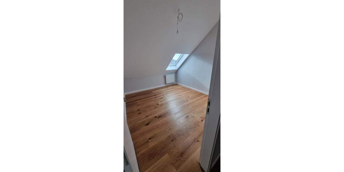 Etagenwohnung Schlüchtern - 3 Zimmer, 85 m&sup2;, 890&euro; | Angebot:25400124