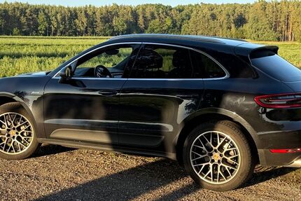 Porsche Macan 146.000 km 36.000 € Roth 91154