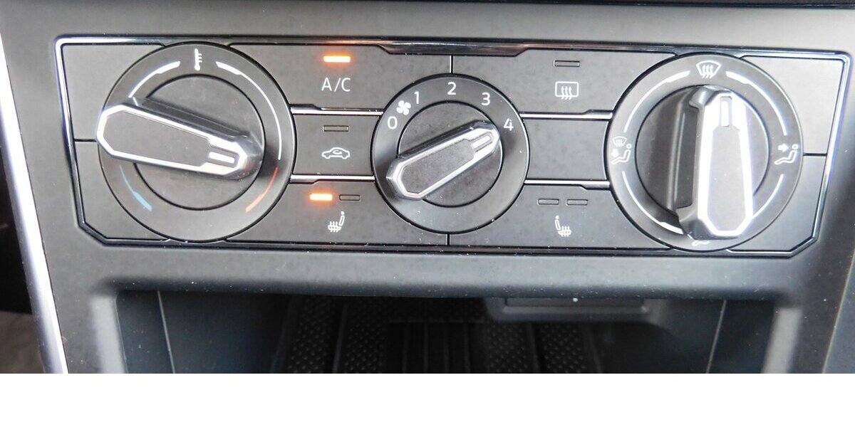 VW Polo 1.0 Life MPI BMT 4Trg Klima Navi LED 5.600 km 18.390 &euro; Vordorf 38533