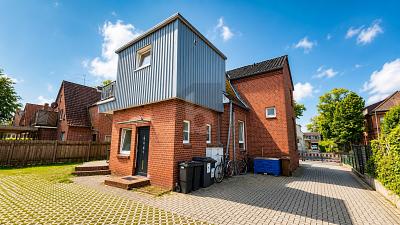 EIN ZUHAUSE MIT CHARME UND RAUM FÜR IHRE ZUKUNFT - Zweifamilienhaus Stade Altländer Viertel | Angebot:27147793