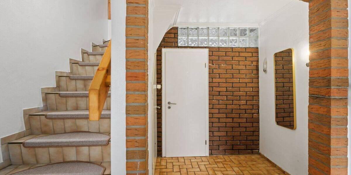 Reihenmittelhaus Zeven - 4 Zimmer, 99 m&sup2;, 199.000&euro; | Angebot:25676250