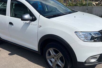 Dacia Sandero 19.000 km 11.980 &euro; Gessertshausen 86459