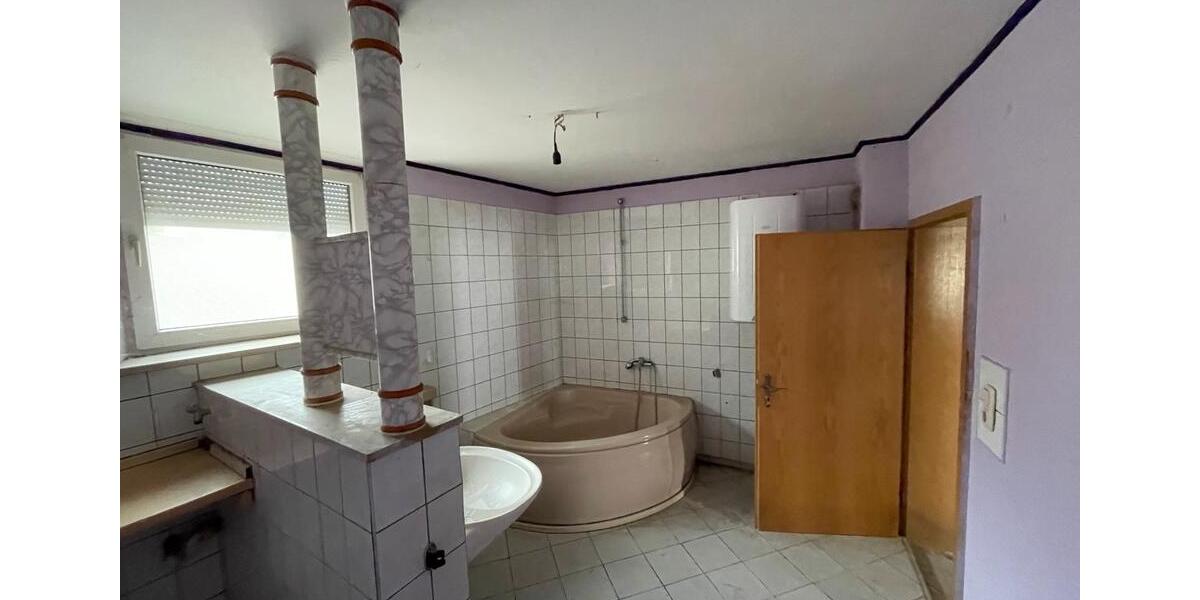 Mehrfamilienhaus, Wohnhaus Gochsheim - 400.000&euro; | Angebot:26624134