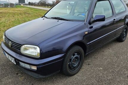 VW Golf 105.000 km 2.400 &euro; Ebenweiler 88370