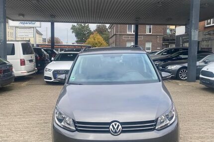 VW Touran 141.000 km 7.900 &euro; Braunschweig 38114