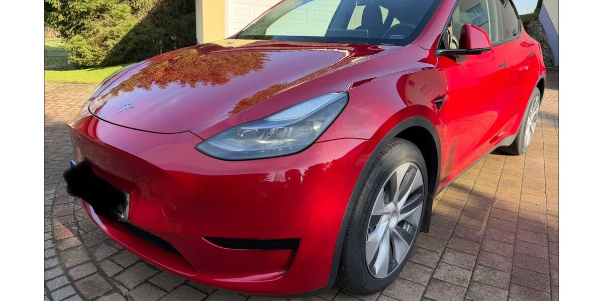 Tesla Model Y 51.000 km 34.500 &euro; Lommatzsch 01623