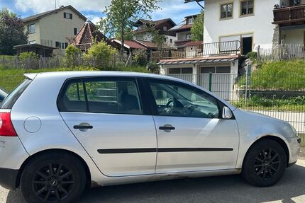 VW Golf 228.000 km 1.500 &euro; Isny 88316