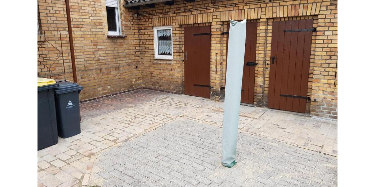 Einfamilienhaus Schwarzheide - 4 Zimmer, 130 m&sup2;, 425&euro; | Angebot:26296907