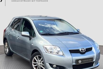 Toyota Auris 144.656 km 7.447 &euro; Hamburg 21031