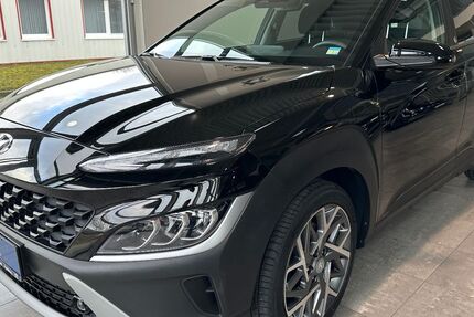 Hyundai KONA 32.900 km 27.420 € Papenburg 26871