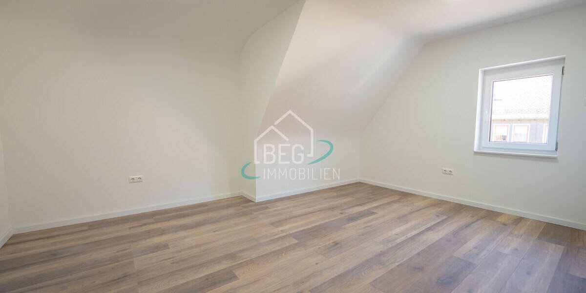 Mehrfamilienhaus, Wohnhaus Gaildorf / Eutendorf Eutendorf - 6 Zimmer, 114 m&sup2;, 379.000&euro; | Angebot:26389075