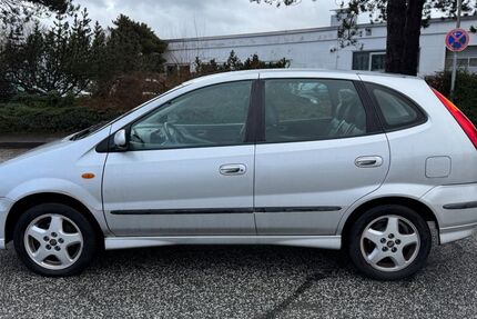 Nissan Almera 110.421 km 999 &euro; Barsbüttel 22885