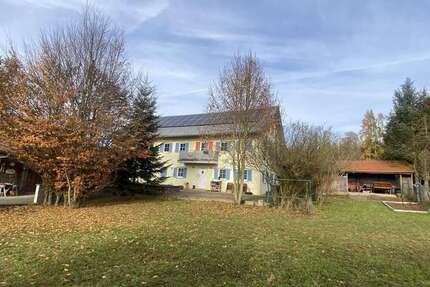 Haus zum Kaufen in Neufraunhofen 890.000 € 290 m² 7.5 zimmer