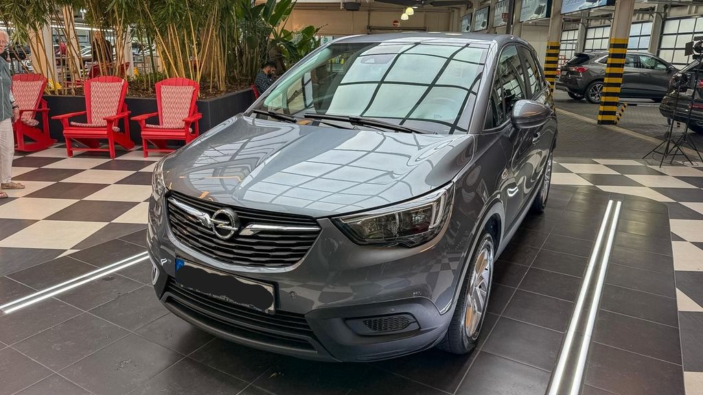 Opel Crossland (X) 47.636 km 11.999 &euro; Fürth 90766