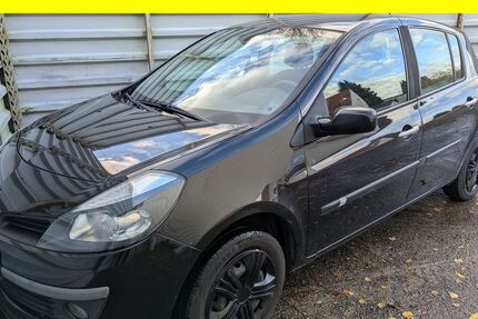 Renault Clio 159.886 km 1.700 &euro; Lübeck 23556