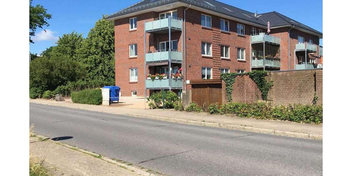 Etagenwohnung Uetersen Klosterbezirk - 3 Zimmer, 78 m&sup2;, 1.095&euro; | Angebot:26422829