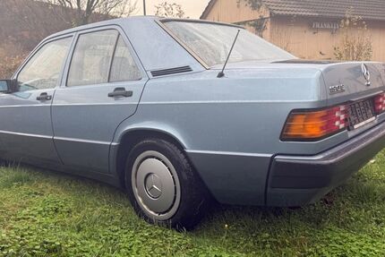 Mercedes-Benz 190 261.000 km 3.000 &euro; Lohr 97816
