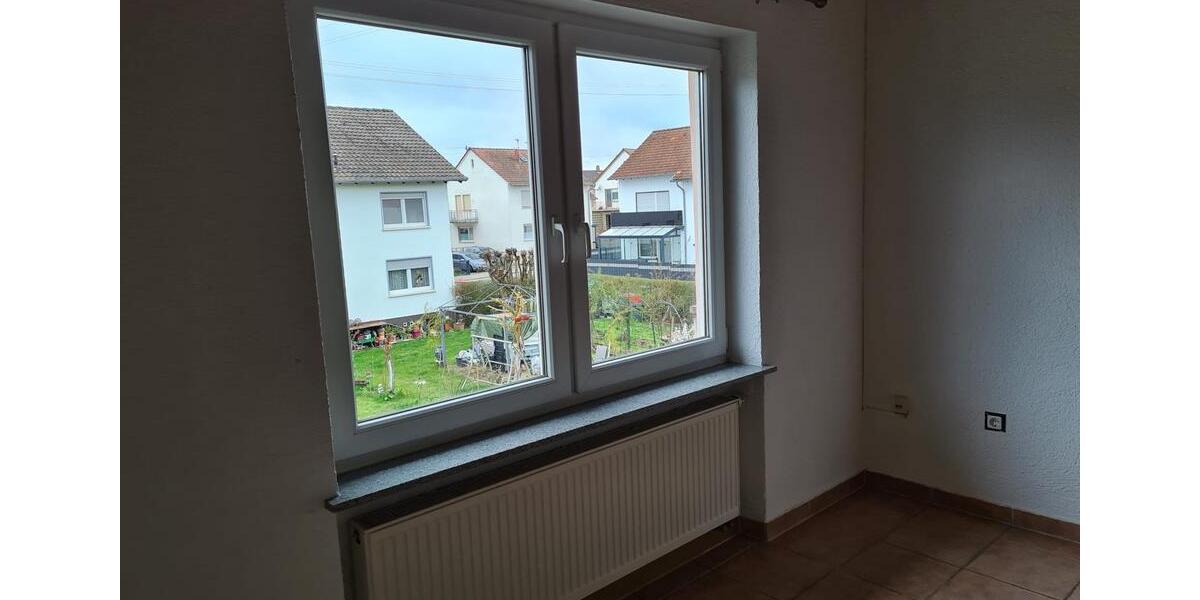Etagenwohnung Ramstein-Miesenbach Miesenbach - 6 Zimmer, 190 m&sup2;, 1.700&euro; | Angebot:26222595