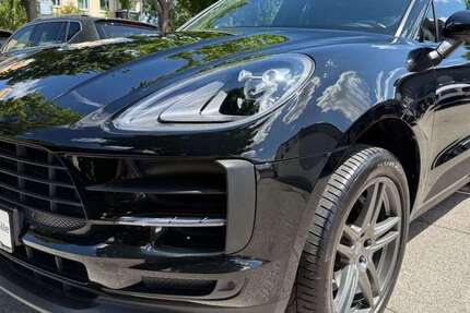Porsche Macan 75.561 km 51.900 € München 81243