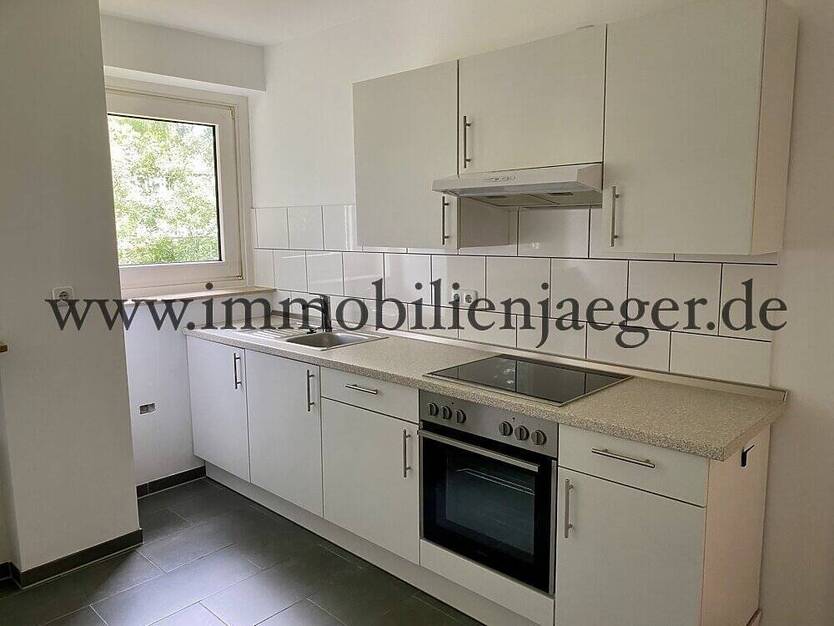 Fußnähe AEZ Poppenbüttel - ruhige Wohnung mit großen Balkon - ruhige Lage nur zum Garten, Fahrstuhl