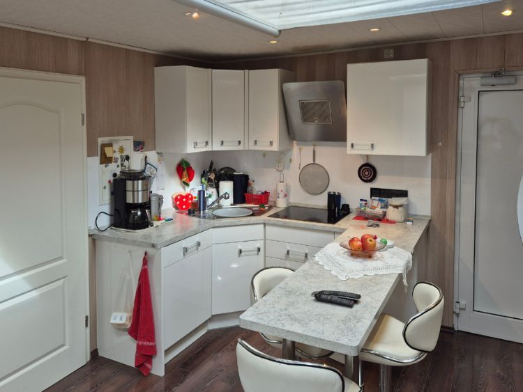 Juwel am See – traumhaftes Feriendomizil mit Teilungspotential - Ferienhaus Hungen Inheiden | Angebot:26443413