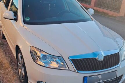 Skoda Octavia 174.000 km 4.444 € Oberstadt 98530