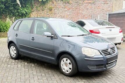 VW Polo 129.800 km 2.500 &euro; Solingen 42655