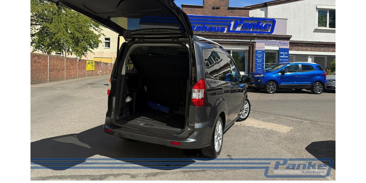 Ford Tourneo Courier Titanium*1-Hand*SHZ*AppLink*USB* 94.810 km 10.600 &euro; Berlin 13187
