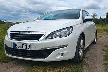 Peugeot 308 136.000 km 4.900 &euro; Oschersleben 39387