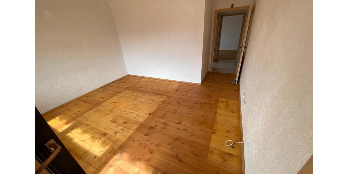 Hochparterre Rosenheim Egarten - 3 Zimmer, 63 m&sup2;, 1.380&euro; | Angebot:26665649