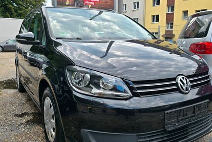 VW Touran 210.000 km 6.300 € Essen 45144