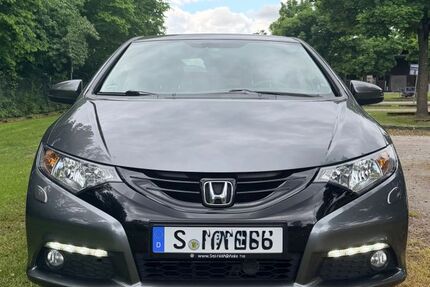 Honda Civic 136.000 km 8.900 &euro; stuttgart 70599
