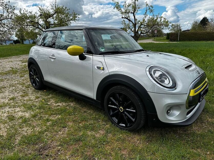 Cooper SE
