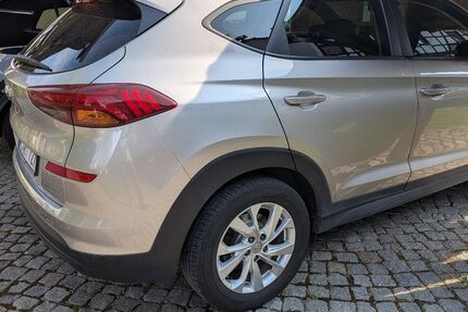 Hyundai TUCSON 99.800 km 14.900 &euro; Weimar 99428