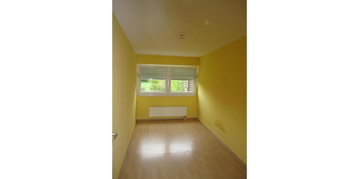 Erdgeschoßwohnung Leverkusen Bürrig - 3 Zimmer, 82 m&sup2;, 1.100&euro; | Angebot:25223713