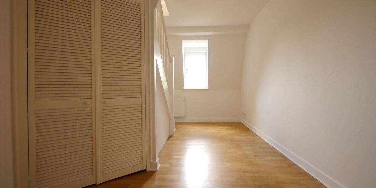 Etagenwohnung Weimar Westvorstadt - 2 Zimmer, 63 m&sup2;, 650&euro; | Angebot:26891503