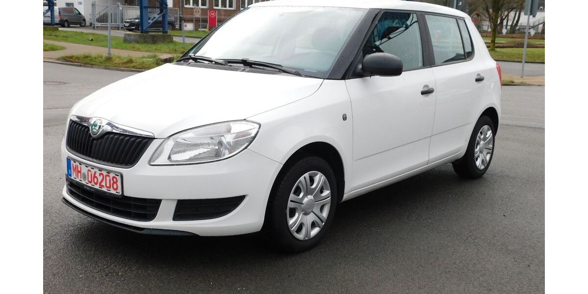 Skoda Fabia 292.118 km 2.499 &euro; Mülheim 45473