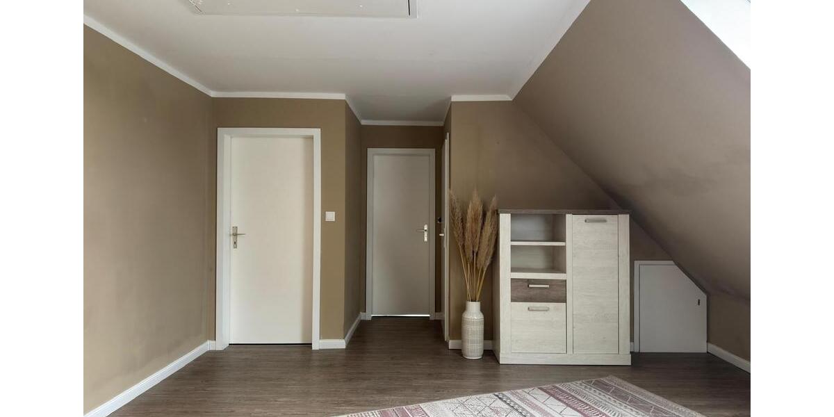 Einfamilienhaus Ostrhauderfehn - 6 Zimmer, 180 m&sup2;, 450.000&euro; | Angebot:26710177
