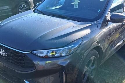 Ford Kuga 9.990 km 31.990 € Kirchberg/Untermitterdorf 94259