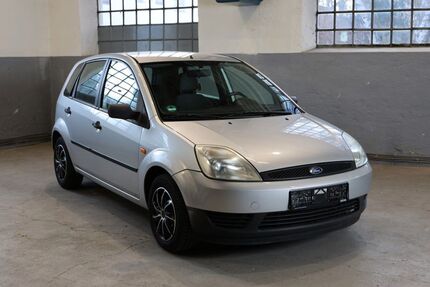 Ford Fiesta 185.000 km 1.500 &euro; Neufahrn bei Freising 85375
