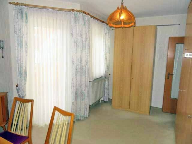 Etagenwohnung Sulzbach-Rosenberg Rosenberg - 4 Zimmer, 96 m&sup2;, 210.000&euro; | Angebot:25668851